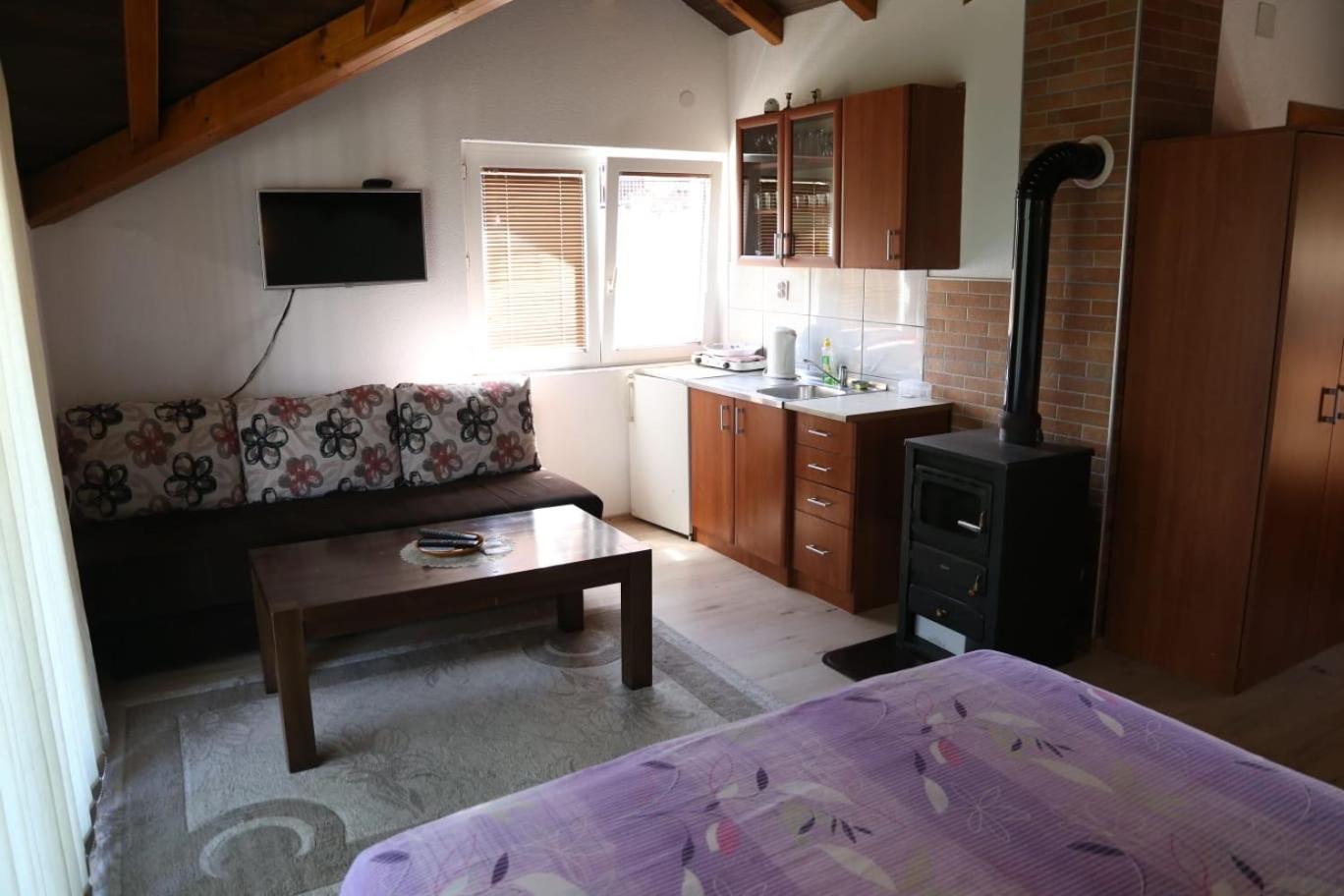 Prole Apartment Sipovo